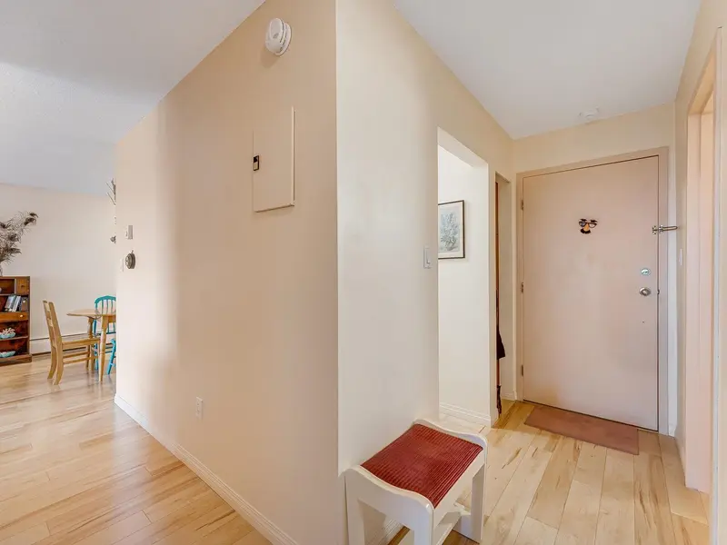 307 5340 HASTINGS STREET - photo 2 of 21