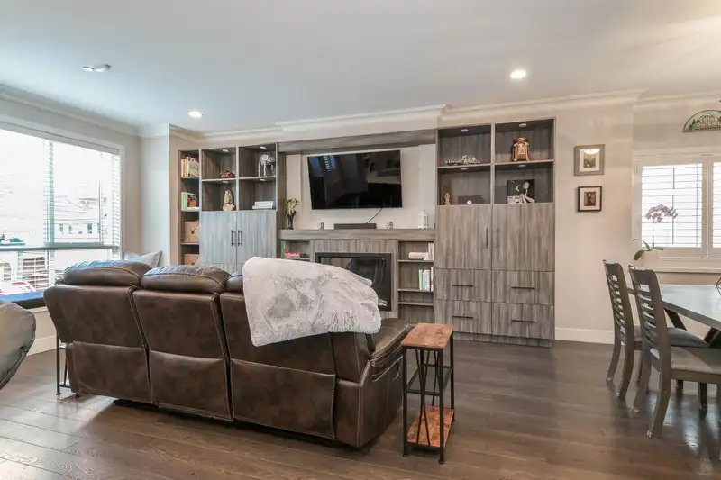 11189 240 STREET - photo 4 of 34