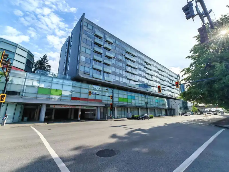 823 8080 CAMBIE ROAD - photo 1 of 26