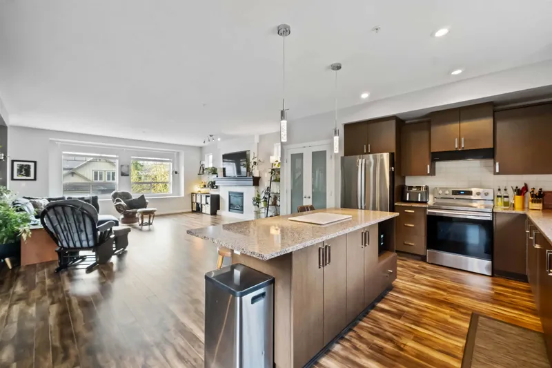 10750 BEECHAM PLACE - photo 2 of 25