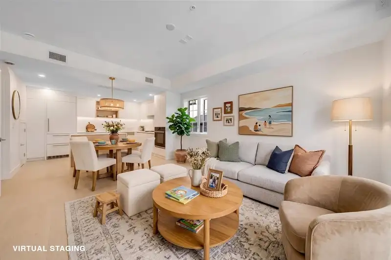 204 918 W 32ND AVENUE - photo 1 of 13