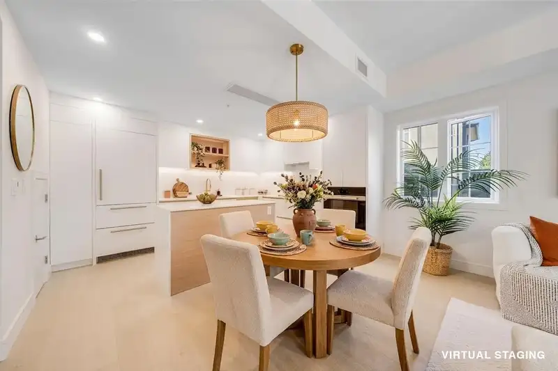 204 918 W 32ND AVENUE - photo 3 of 13