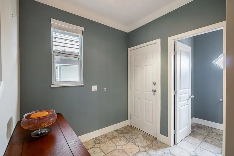 44 1486 JOHNSON STREET - photo 2 of 40