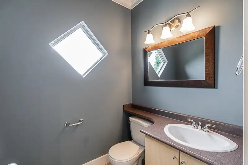 44 1486 JOHNSON STREET - photo 3 of 40