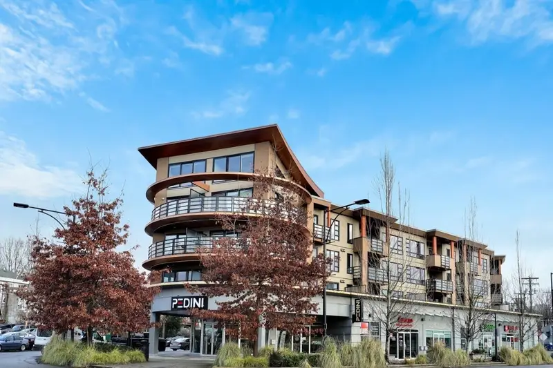 309 857 W 15TH STREET - photo 4 of 25