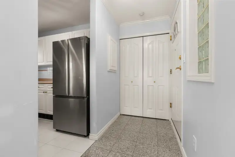 405 1428 56 STREET - photo 3 of 27