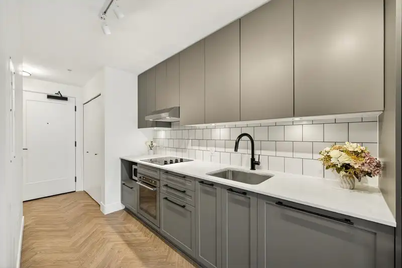 504 9228 SLOPES MEWS - photo 3 of 31