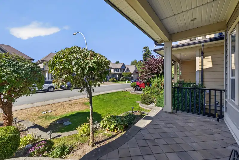 7296 198A STREET - photo 3 of 40