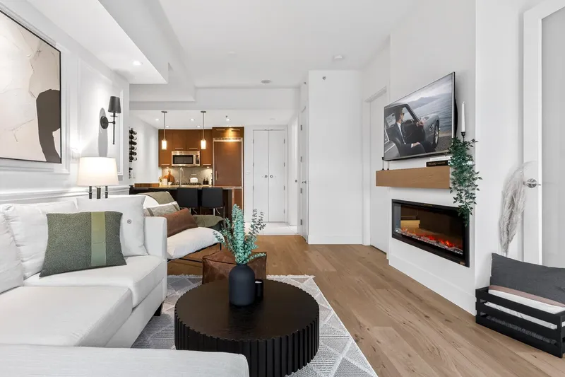 2538 MAPLE STREET - photo 3 of 25