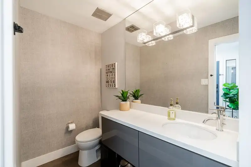 107 5622 16 AVENUE - photo 3 of 40