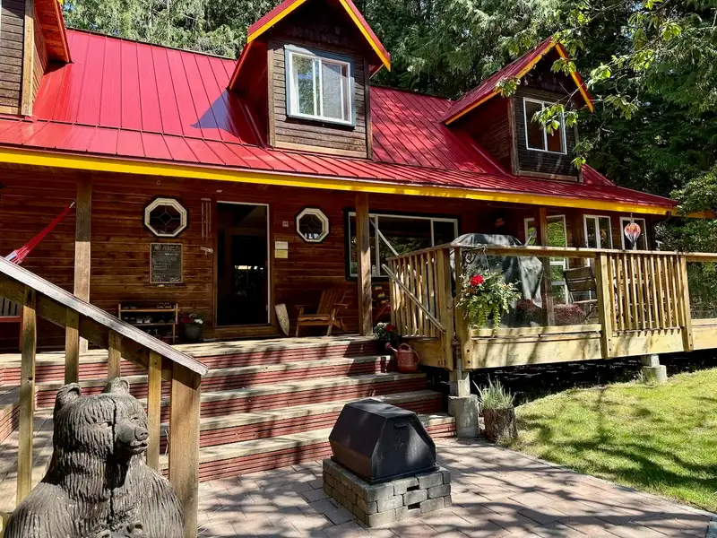 1261 ROBERTS CREEK ROAD - photo 3 of 38