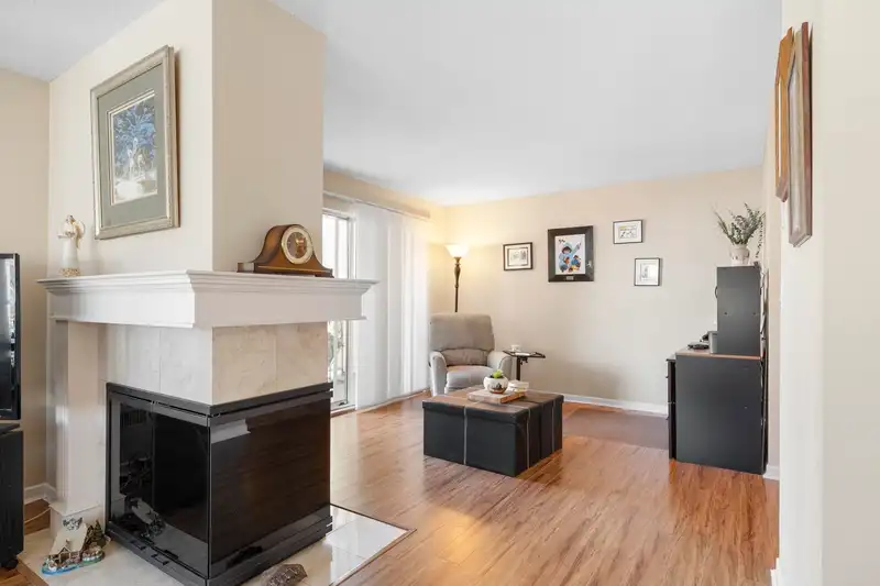 208 22611 116 AVENUE - photo 4 of 40