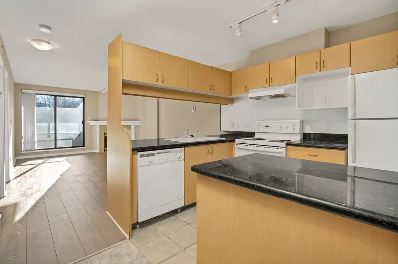 509 6611 COONEY ROAD - photo 1 of 14