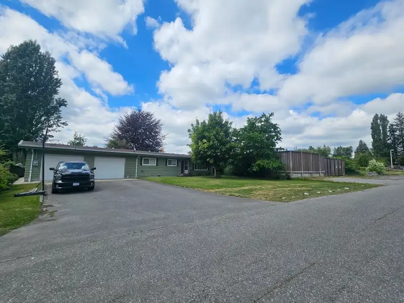 2977 270B STREET - photo 1 of 28
