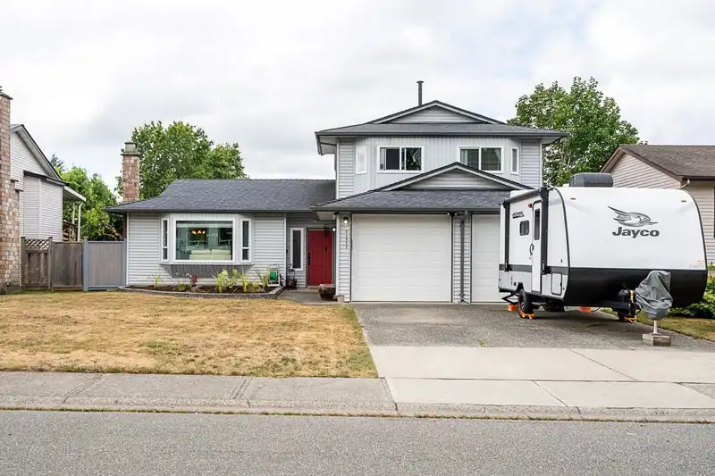 21233 92A AVENUE - photo 1 of 40