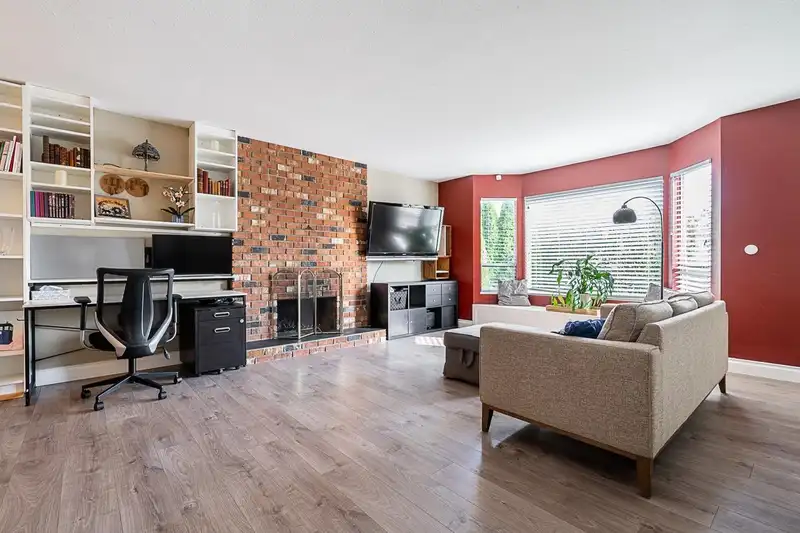 20423 90 CRESCENT - photo 3 of 31