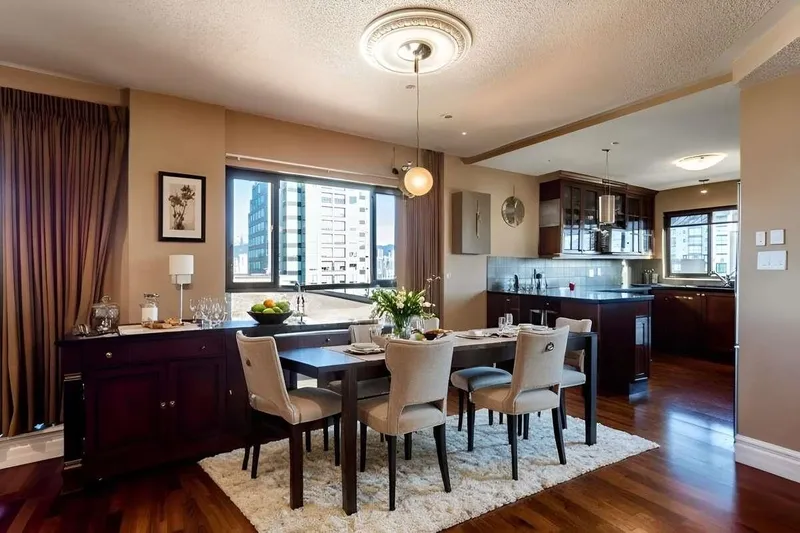 801 1337 W 10TH AVENUE - photo 2 of 8