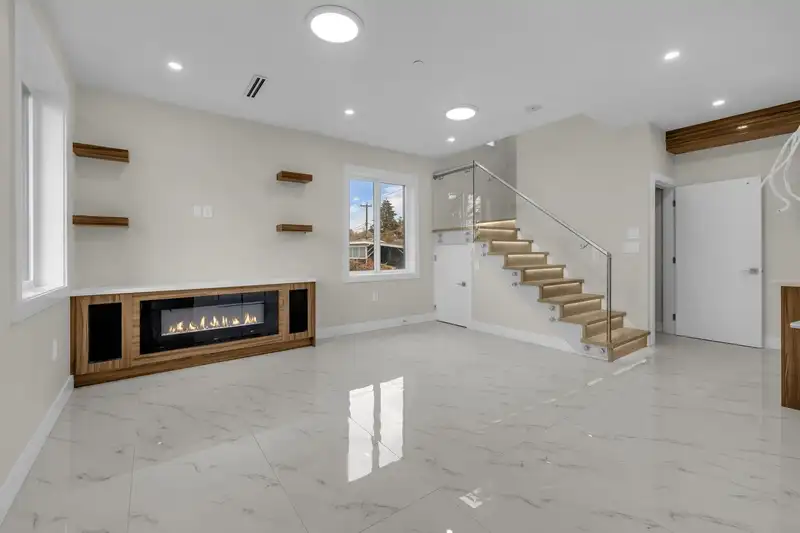 2496 E 27TH AVENUE - photo 2 of 14