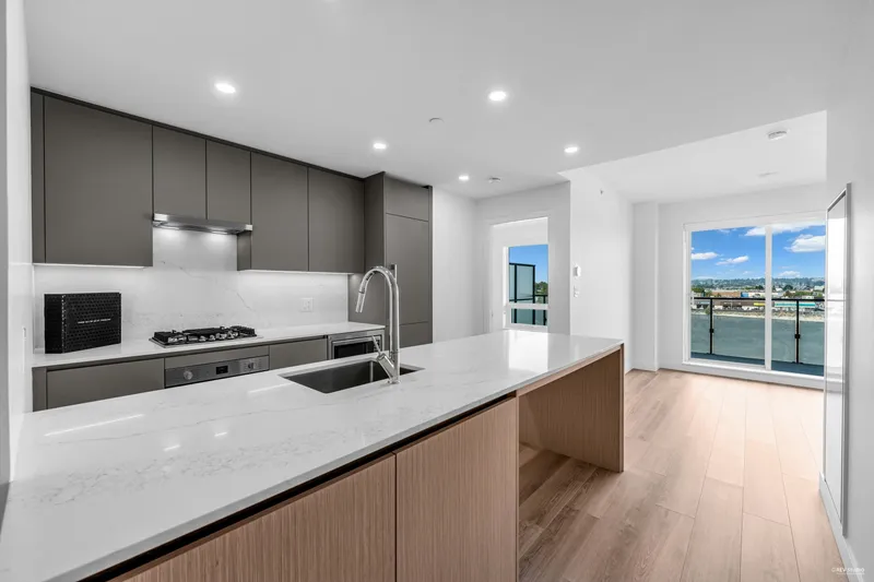 610 5593 NUMBER 3 ROAD - photo 1 of 25