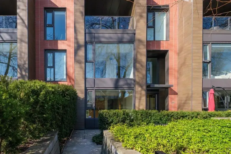 1581 W 57TH AVENUE - photo 1 of 27