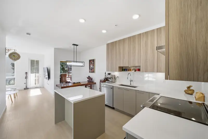 309 7588 16TH STREET - photo 1 of 25