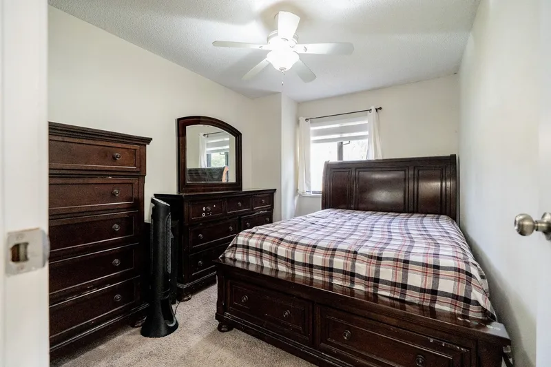 91 6669 138 STREET - photo 4 of 14