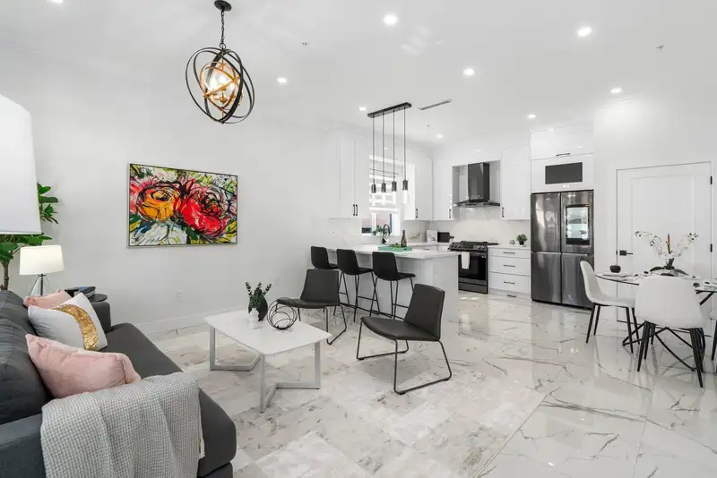 A 5575 STAMFORD STREET - photo 3 of 20