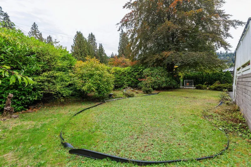 5607 EAGLE HARBOUR ROAD - photo 3 of 25