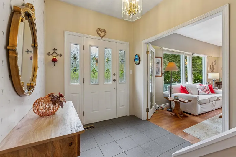 5607 EAGLE HARBOUR ROAD - photo 4 of 25