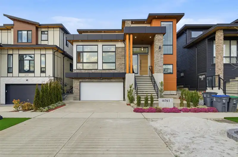16767 18 AVENUE - photo 2 of 34