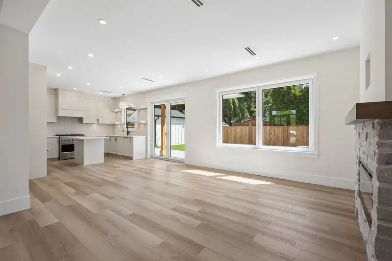 1308 MALVERN PLACE - photo 3 of 28