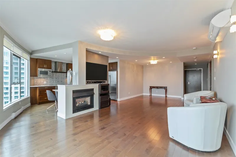 2302 1500 HOWE STREET - photo 3 of 20