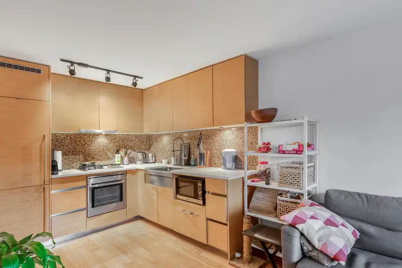 706 565 SMITHE STREET - photo 2 of 13