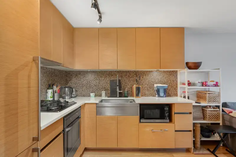 706 565 SMITHE STREET - photo 3 of 13