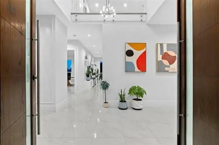 338 MUNDY STREET - photo 3 of 40