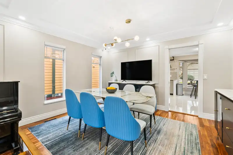 311 LIVERPOOL STREET - photo 4 of 26