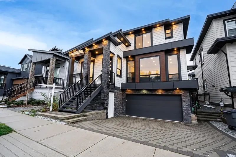 10643 124A STREET - photo 2 of 25