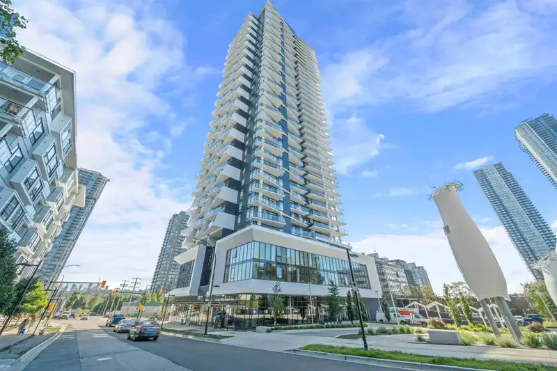 2609 2181 MADISON AVENUE - photo 2 of 37