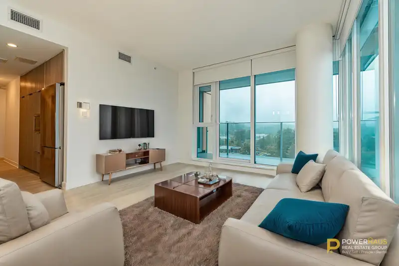 1003 1471 HUNTER STREET - photo 2 of 35