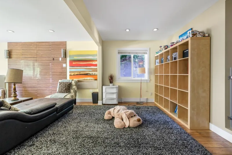 7814 ROSEWOOD STREET - photo 4 of 25