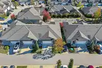 88 7138 210 STREET - thumbnail 37
