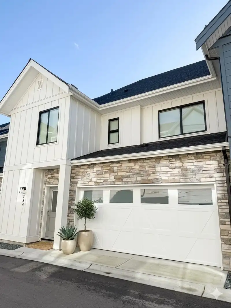 134 1833 165A STREET - photo 1 of 12