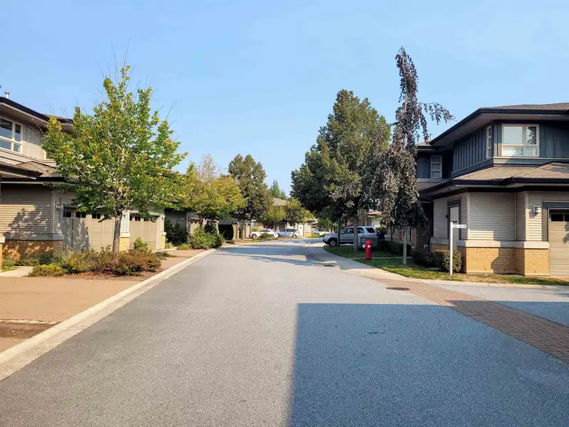 19 6300 BIRCH STREET - photo 2 of 30