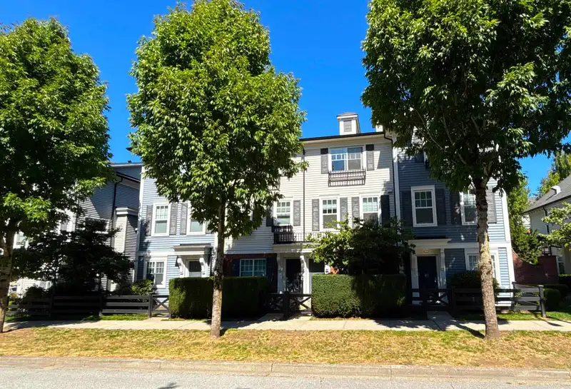 34 18983 72A AVENUE - photo 1 of 15