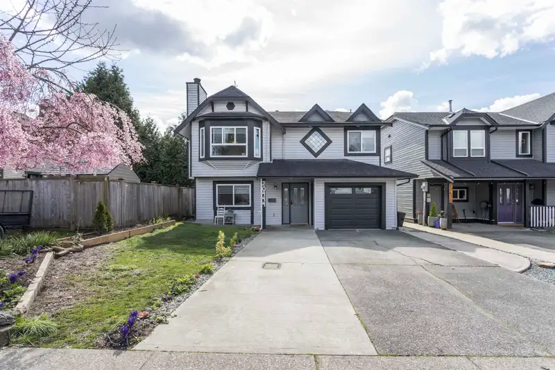 20444 DALE DRIVE - photo 1 of 37