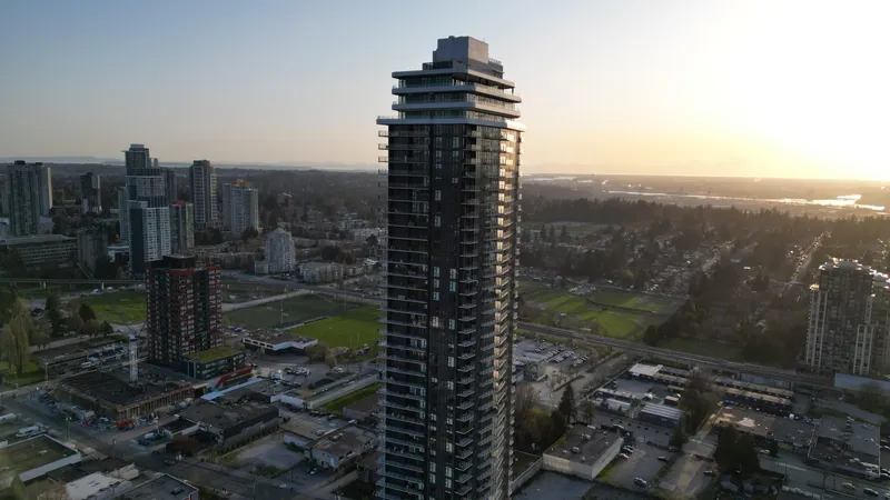 3506 10750 135A STREET - photo 2 of 25