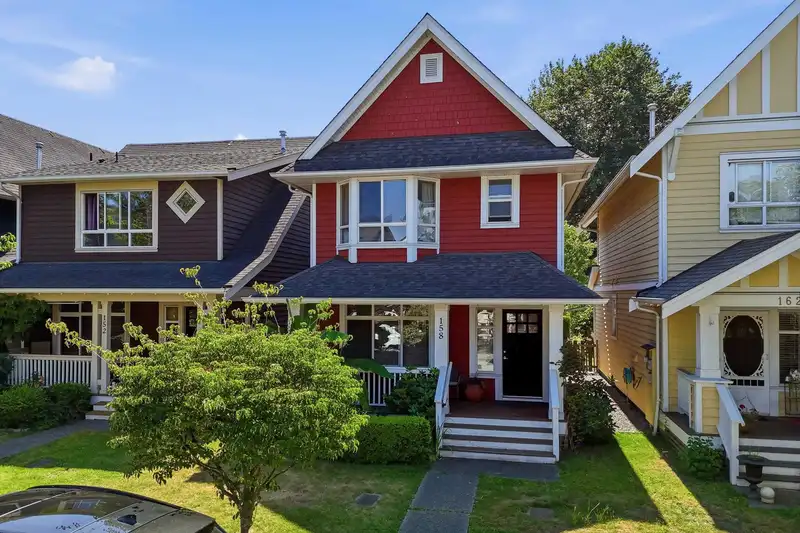 158 DOCKSIDE COURT - photo 1 of 35