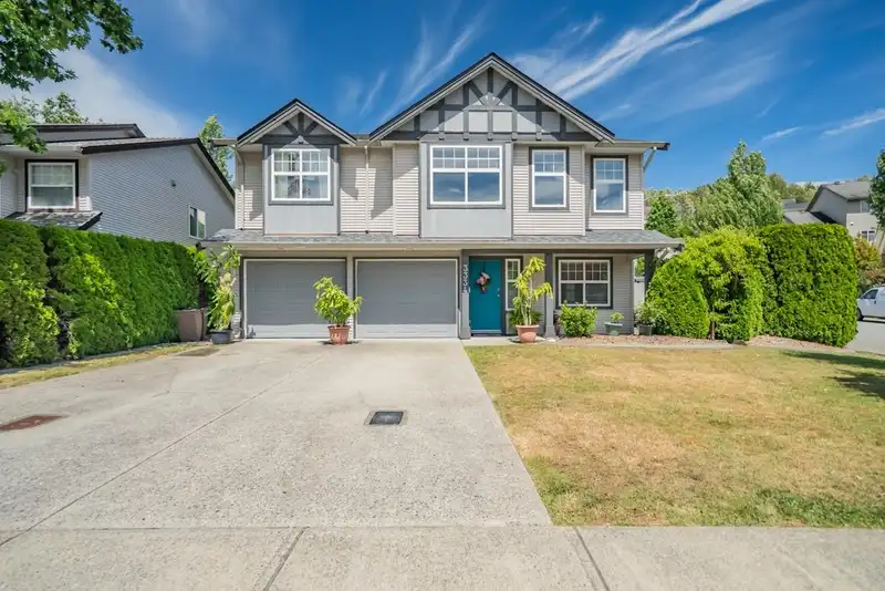 3334 MCKINLEY DRIVE - photo 2 of 40