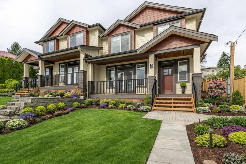 2 1211 THOMAS AVENUE - photo 1 of 25