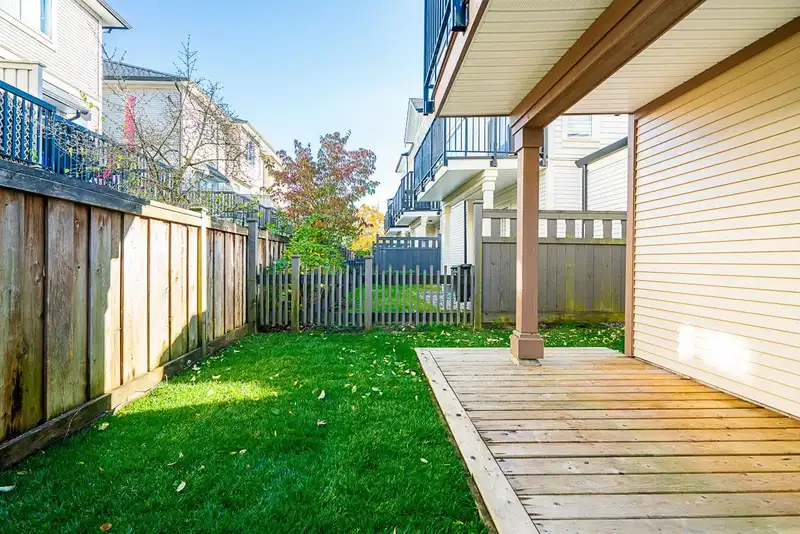 74 7848 209 STREET - photo 2 of 39